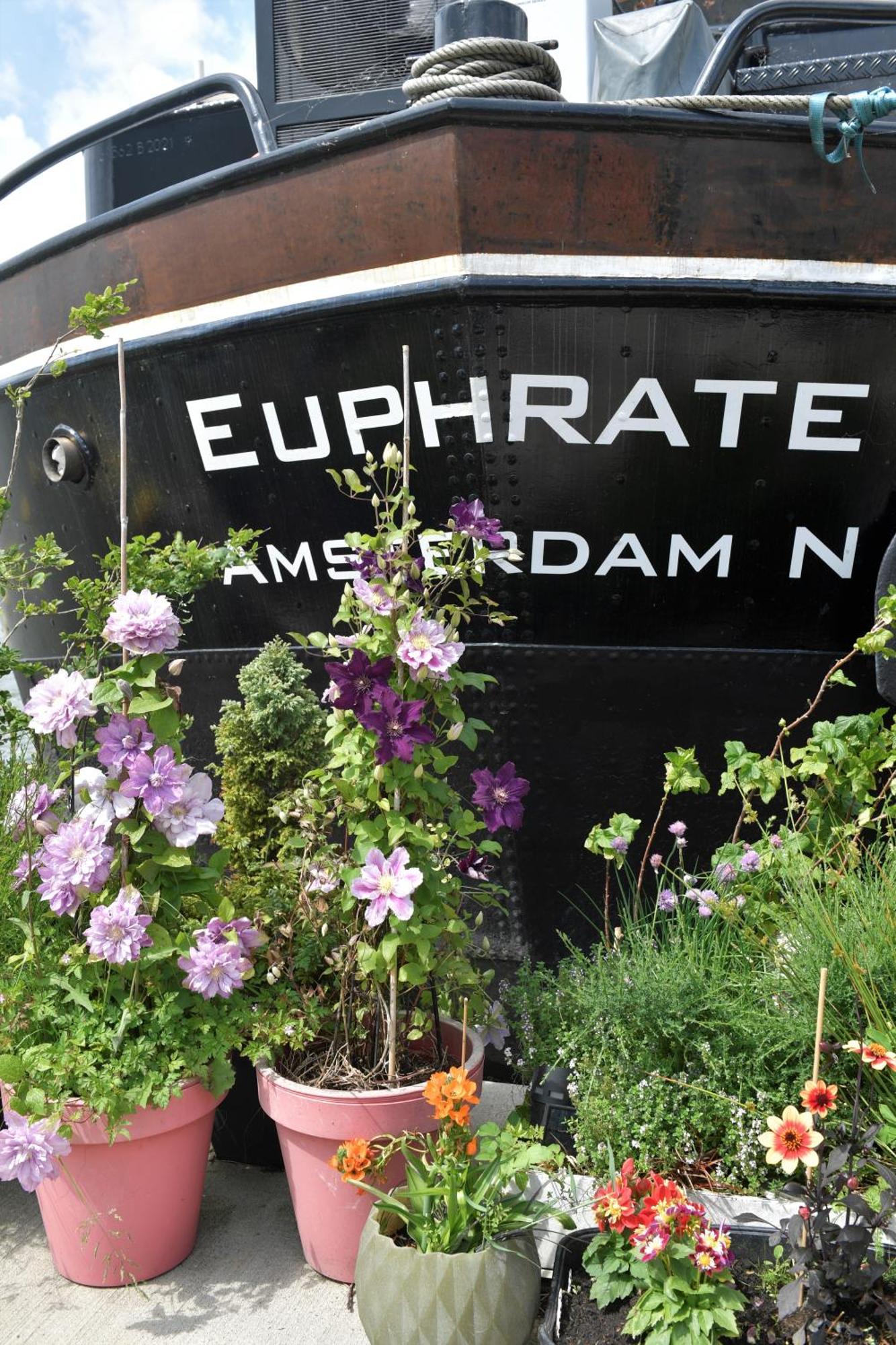 Wheelhouse Euphrate Houseboat Panzió Diemerbrug Kültér fotó